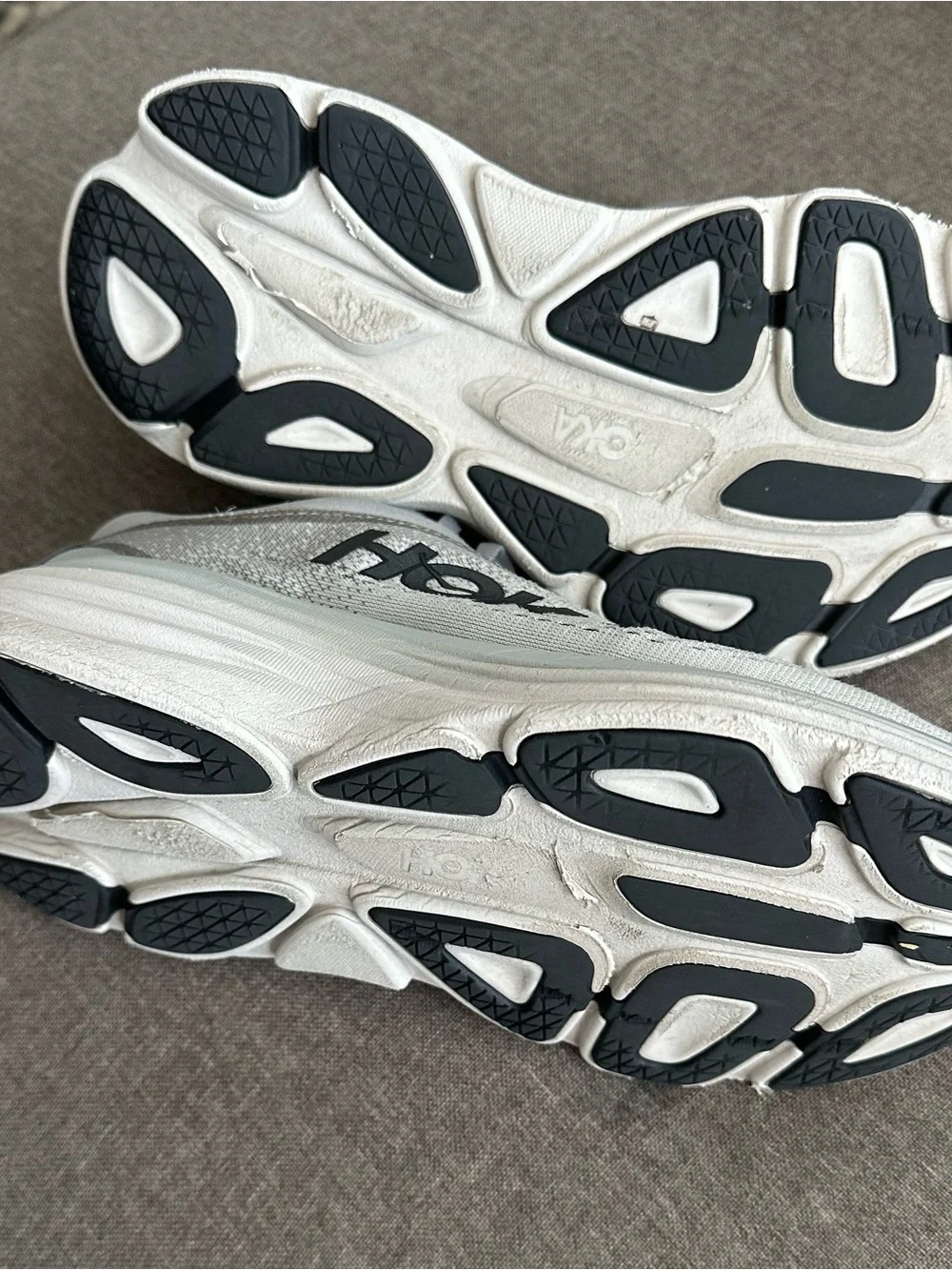 Men’s Hoka Bondi 8 Gray